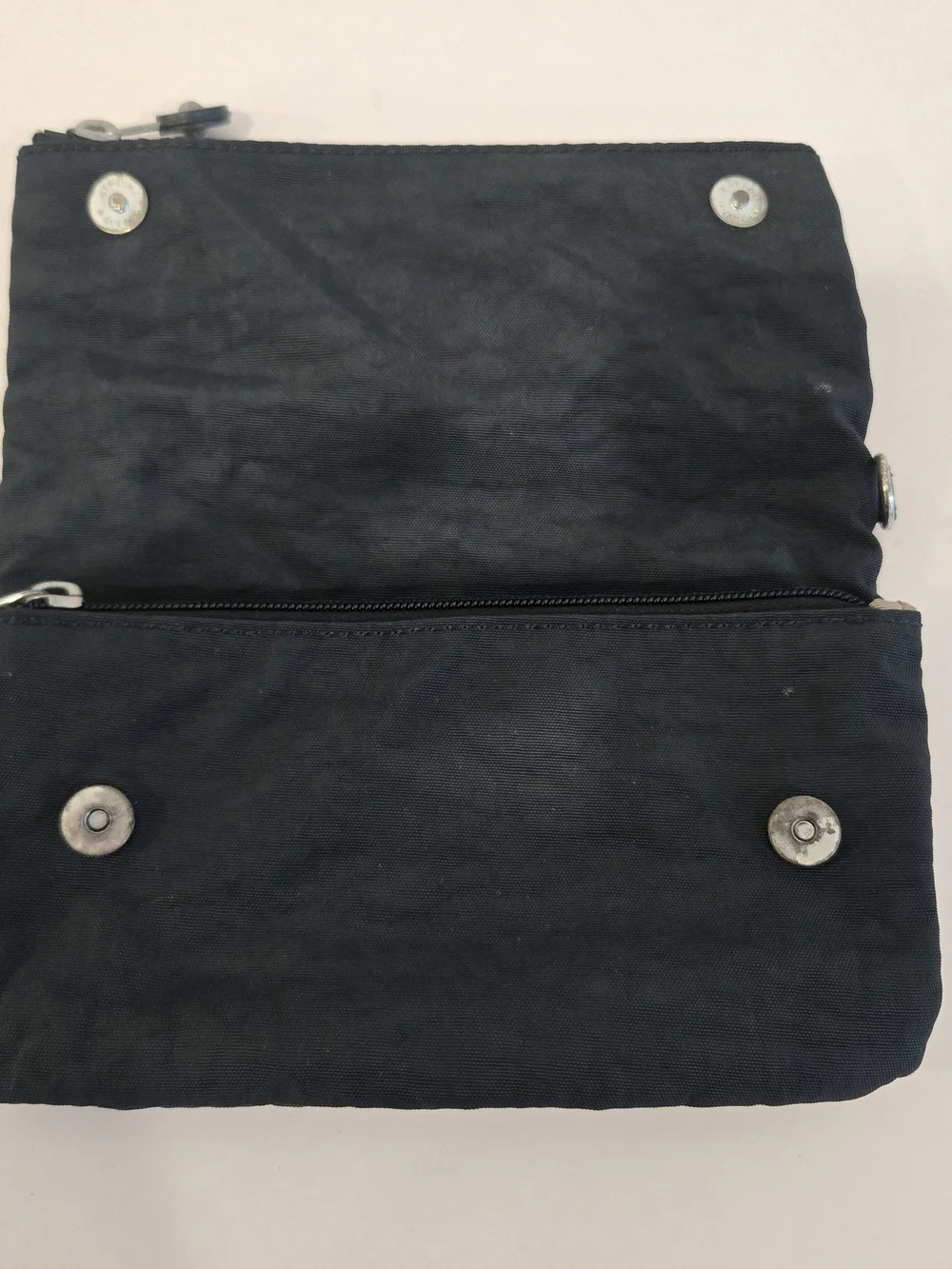 Kipling Black Canvas Zip Wristlet Purse Clutch Many Compartments 8 X 5